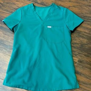 Figs one pocket scrub top hunter green XXS
